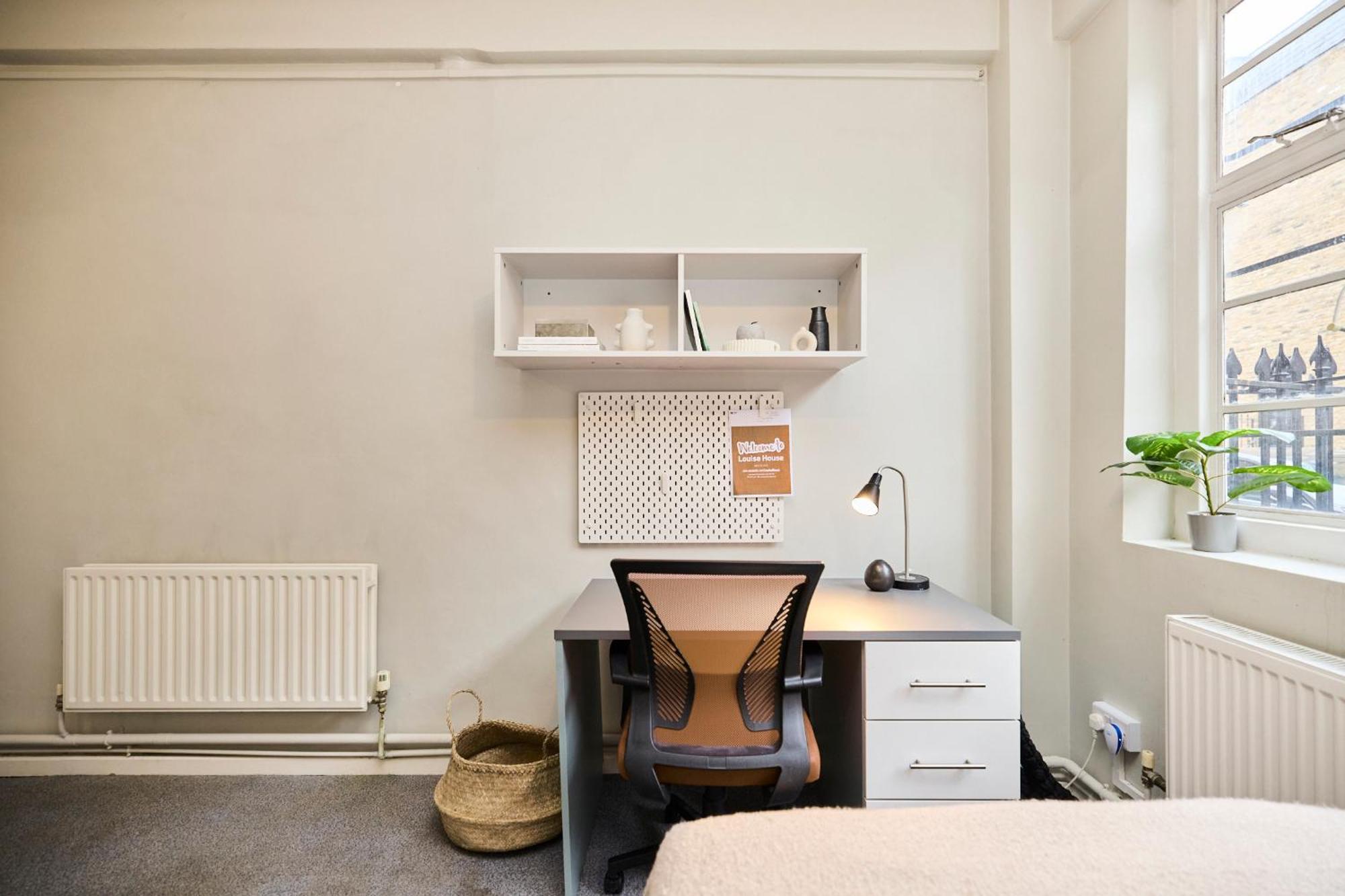 Louise House Hostel Лондон Екстер'єр фото